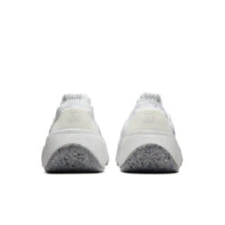 Nike Space Hippie 04 -Boutique Monpiedceheros nike space hippie 04 2