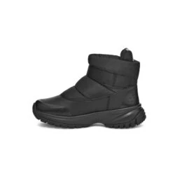 UGG Black Yose Puff -Boutique Monpiedceheros ugg black yose puff 2