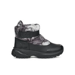 UGG Yose Puff Marble